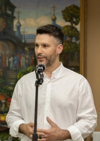 Живописец, дизайнер, член Союза художников России, член Международной Ассоциации Изобразительных искусств Данила Решта
