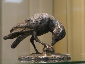Заслуженный художник РМЭ Карпеев В.М. - "Кусочек сыра" (2006, металл, литьё) Заслуженный художник РМЭ Карпеев В.М. - "Кусочек сыра" (2006, металл, литьё)